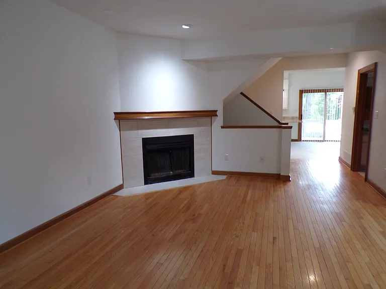 79 Wilber Ave — Photo 16