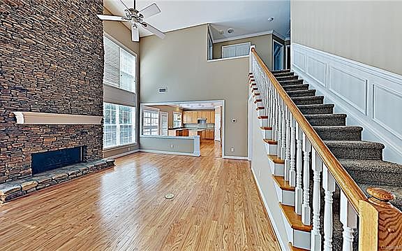 5th image of 6852 Guinevere Dr