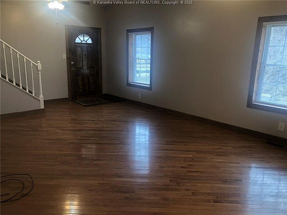 5th image of 2536 E Dupont Ave