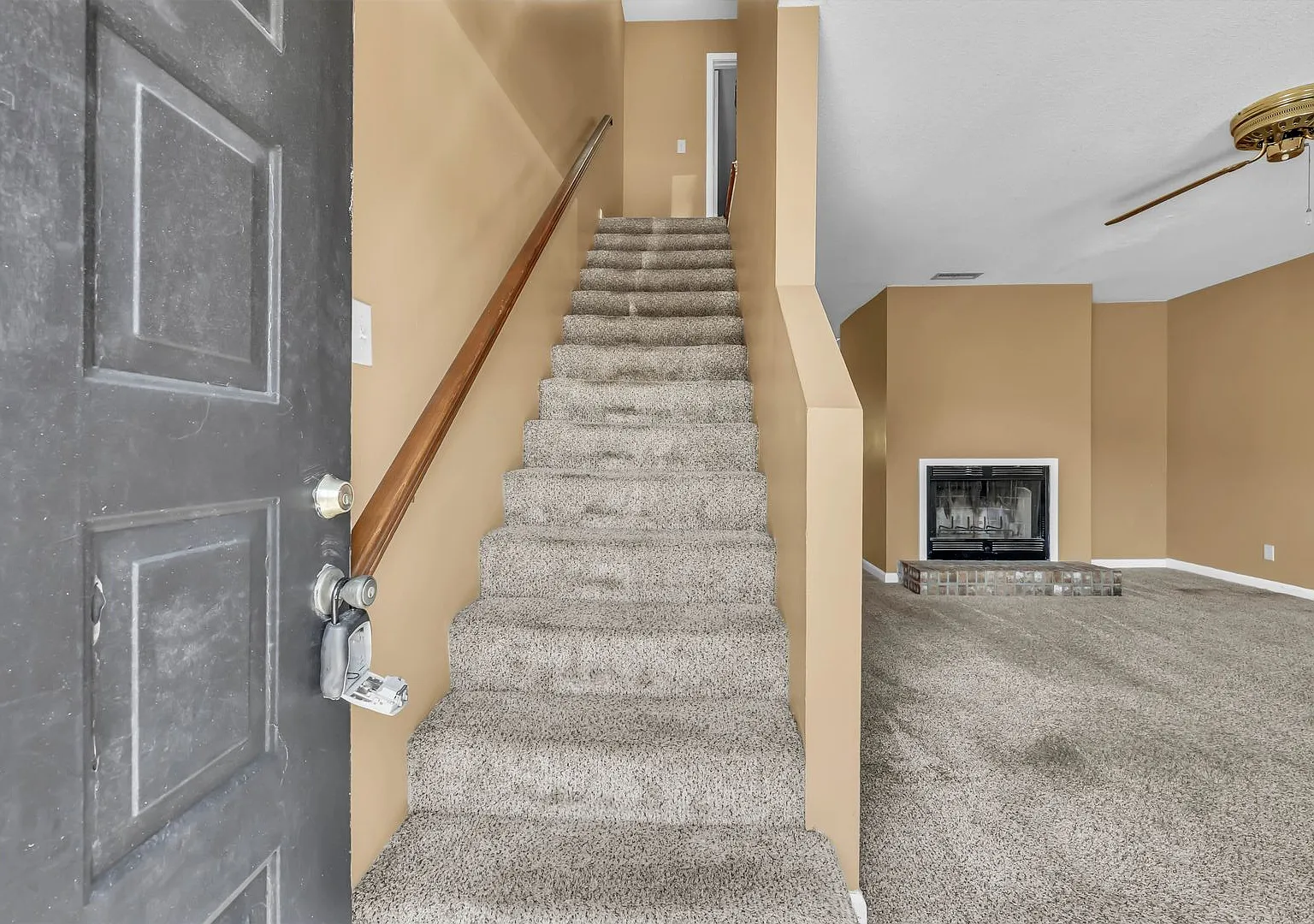 1661 Baltimore D - No App Fees — Photo 1