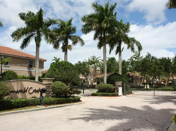 12434 NW Emerald Creek Mnr, Davie, FL 33325
