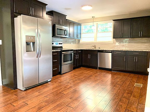 4th image of 847 Woodmont Blvd