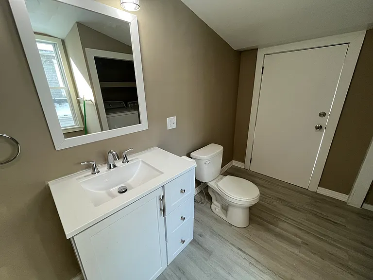 335 1st St #2 — Photo 9