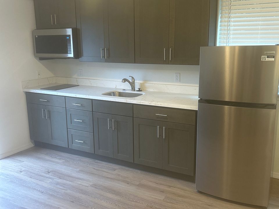 1st image of 2831 Bellevue Way SE