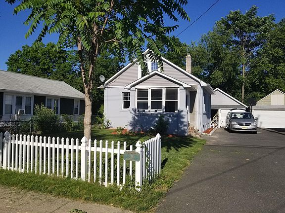 5th image of 27 Pomona Ave
