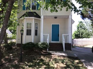 504 E Maple Ave, Holly Springs, NC 27540