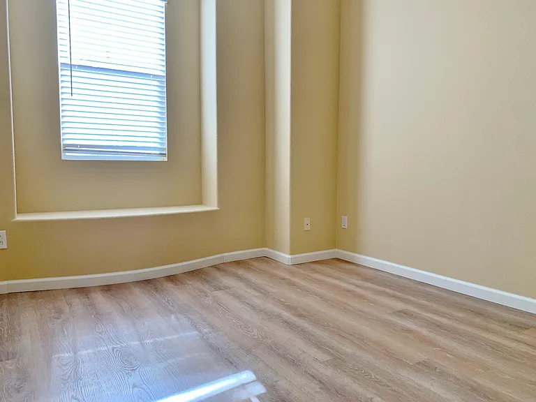 Bedroom (2)