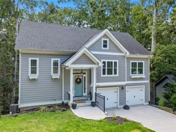 3466 Crown Dr, Gainesville, GA 30506