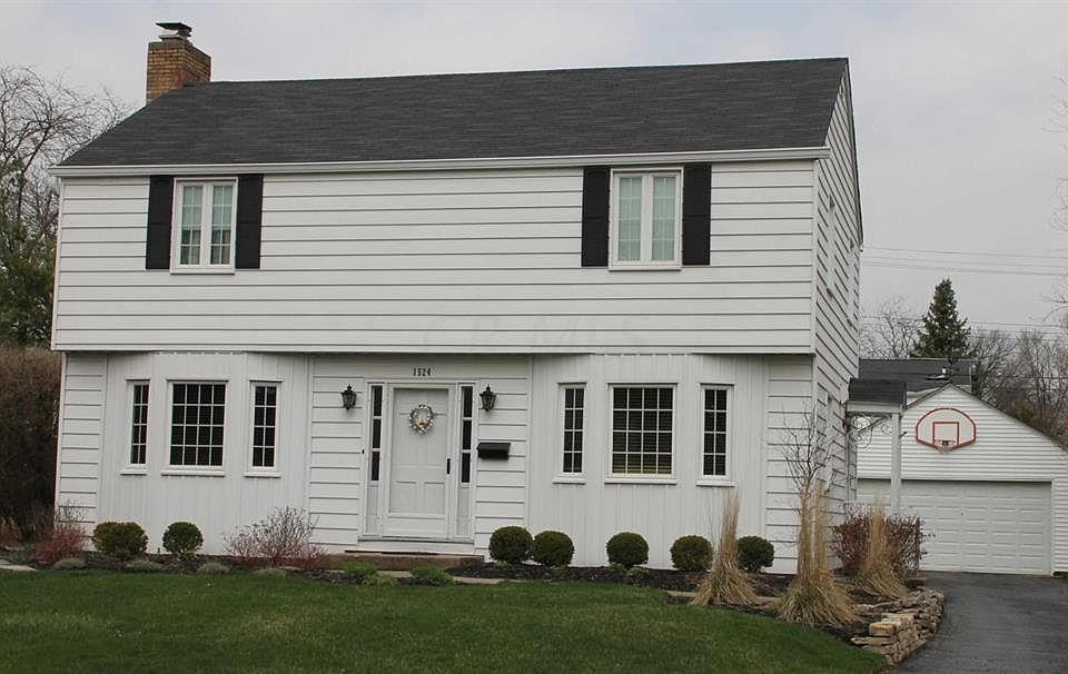2nd image of 1524 Doone Rd