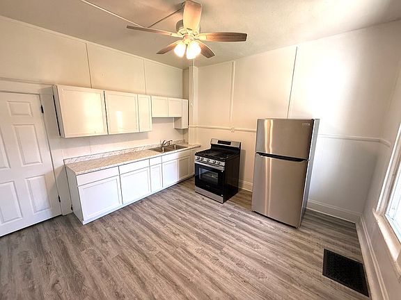3rd image of 1215 Arlington Ave APT 1