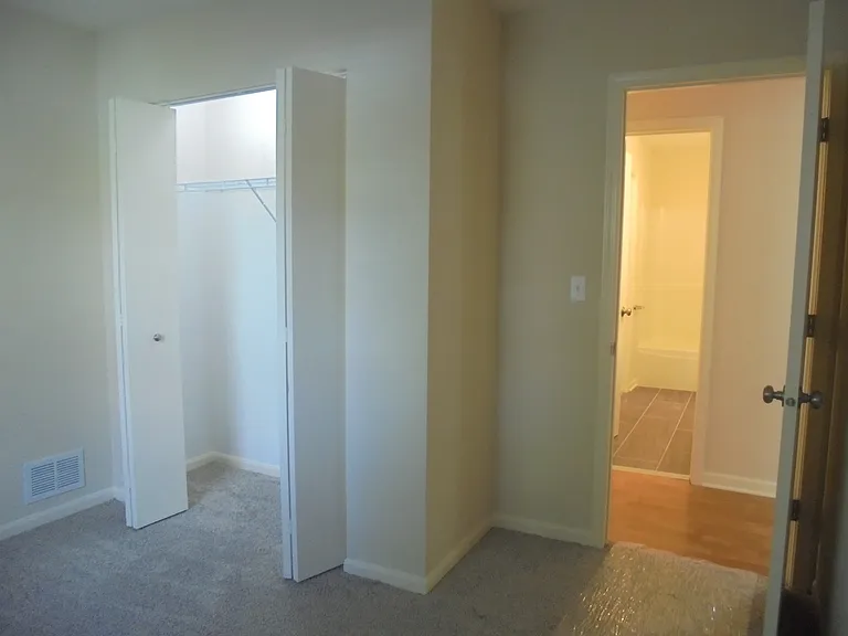 1511 Lotus Dr — Photo 17