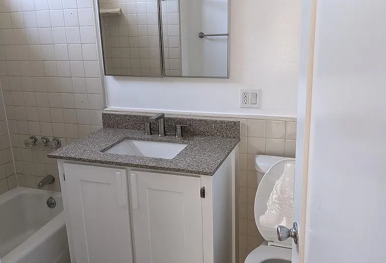 2213 Carmona Ave — Photo 18