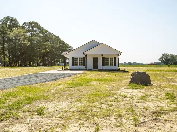 647 McLamb Rd, Dunn, NC 28334