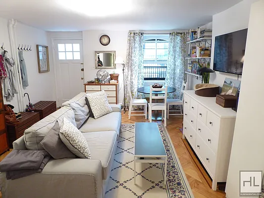 Rented by Highline Residential | media 20