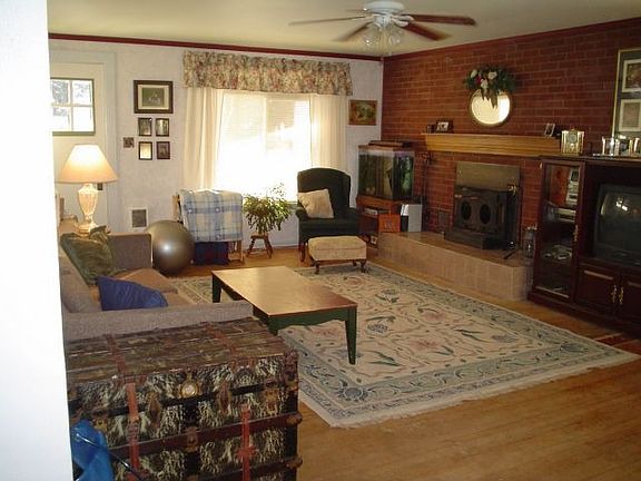 Living Room with Fireplace