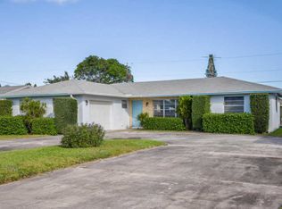 1043 Seagrape Rd, Lake Worth, FL 33462