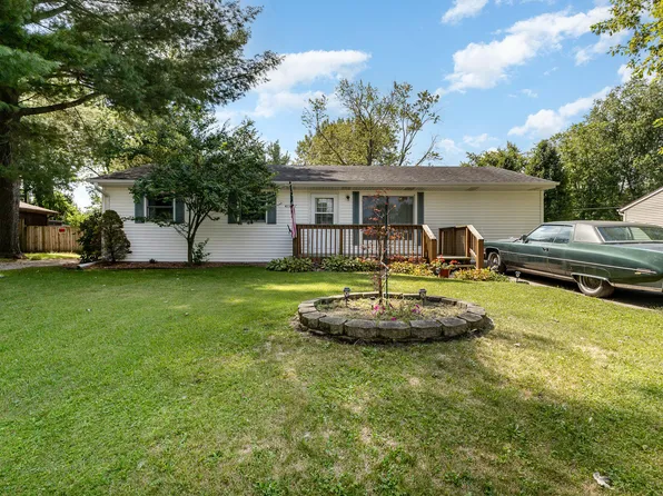 4857 Concord Rd, Demotte, IN 46310