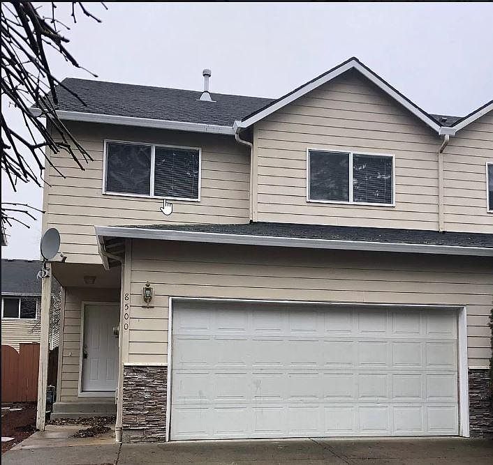 1st image of 8500 NE 36th Cir