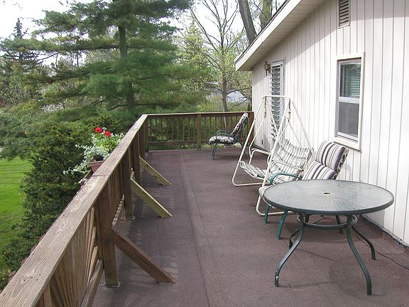 40 FOOT SUN PORCH ...AWESOME