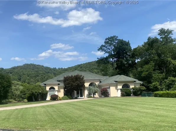 11 Larabee Ln, Winfield, WV 25213