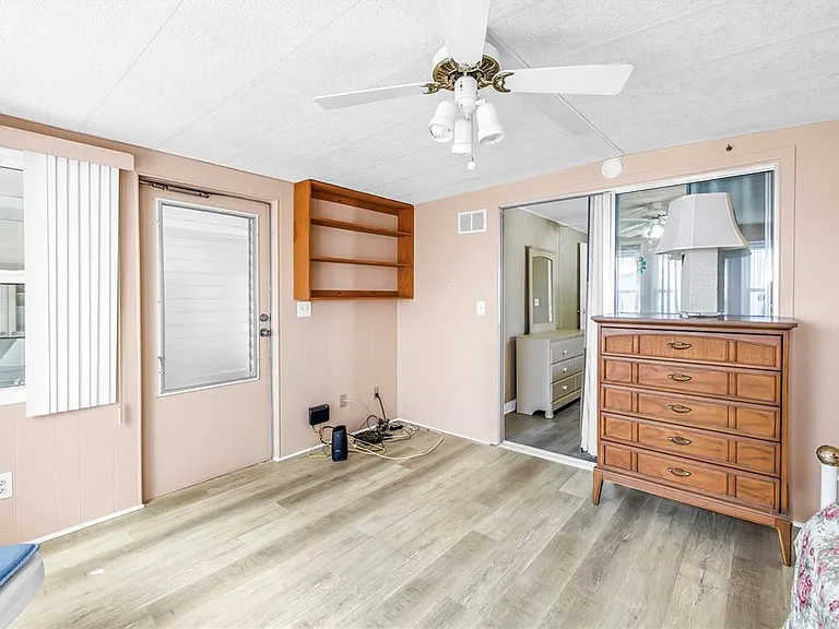 1100 Belcher Rd S #502 — Photo 25