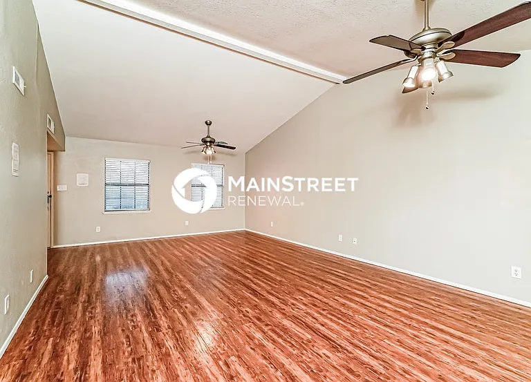 3809 Bee Tree Ln — Photo 4