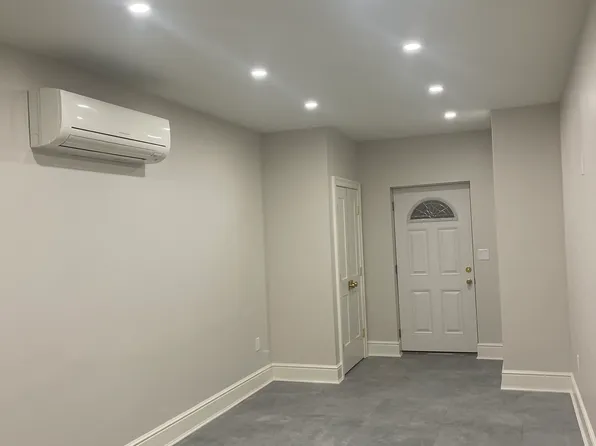 (undisclosed Address), Smithtown, NY 11787