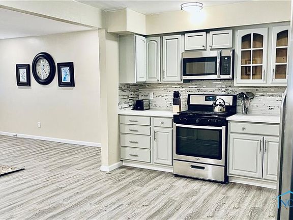 4th image of 6210 Reo St