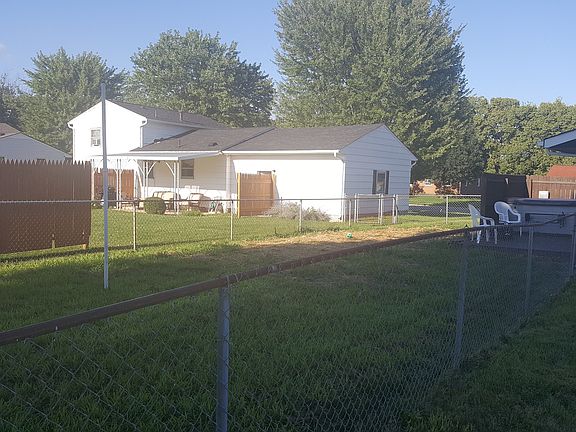 4th image of 402 W Arlington Dr