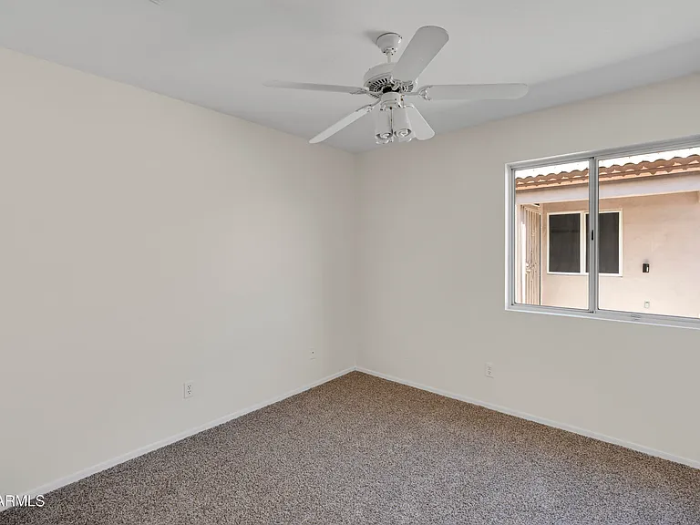 3321 W Gary Dr — Photo 17