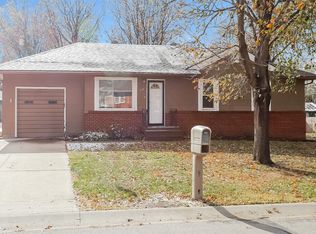 132 Woodland Rd, Lansing, KS 66043