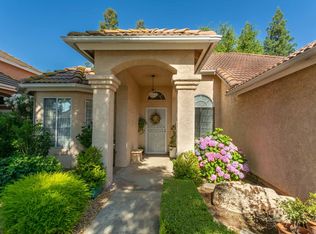 8295 N 10th St, Fresno, CA 93720