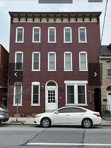 419 N Queen St Photo 1