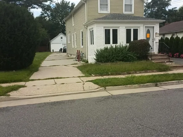 57 Robinwood Avenue, Hempstead, NY 11550