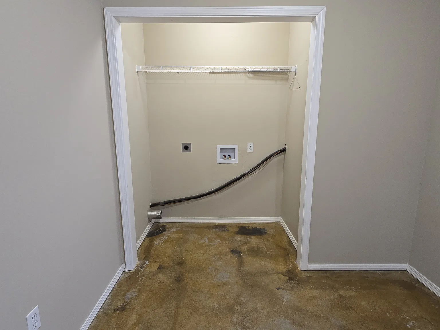 2 bed, 1100 sqft, $1,350 — Photo 4