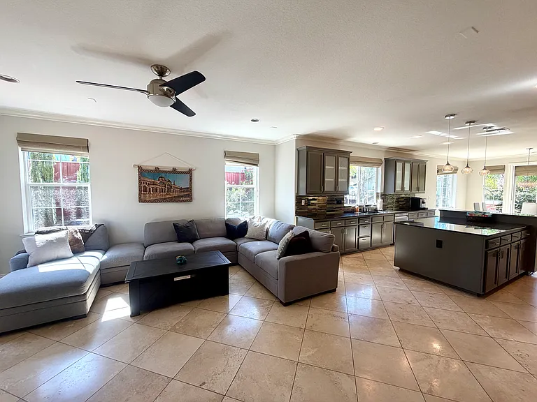 5205 Skyler Ct — Photo 29