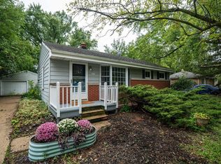5833 W Calumet Rd, Milwaukee, WI 53223