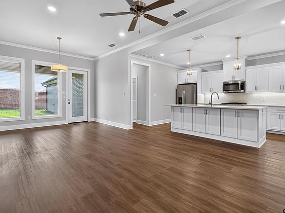 5th image of 7012 Hillside Ave