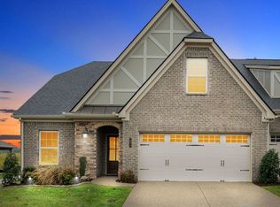 1071 Callaway Dr, Lebanon, TN 37087