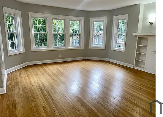 3 bed, $1,575 — Photo 2