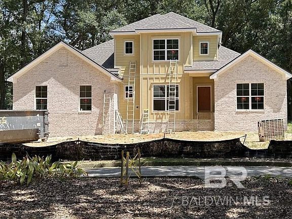 2nd image of 826 Summer Lake St
