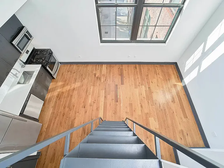 340 E 117th St #2M — Photo 4