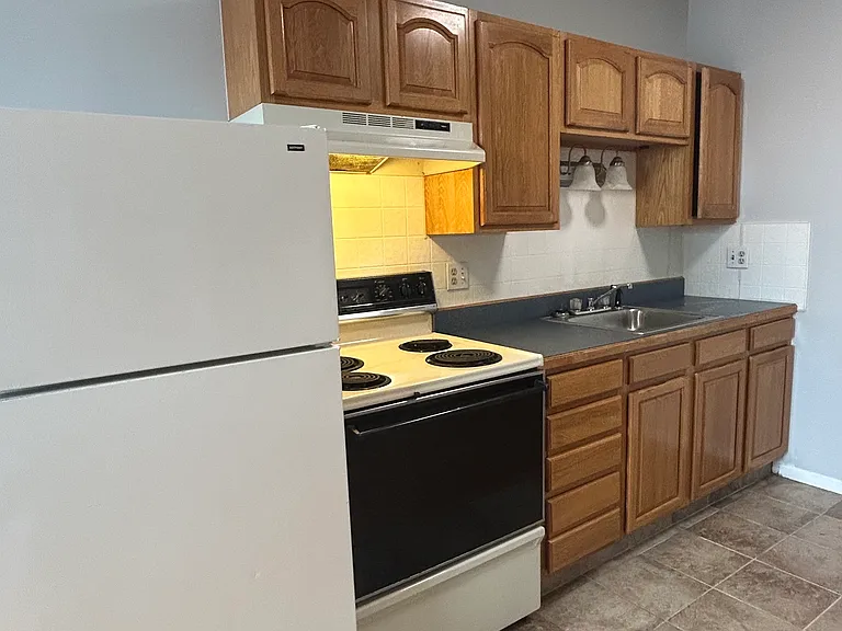 1455 Mineral Spring Ave #28 — Photo 1