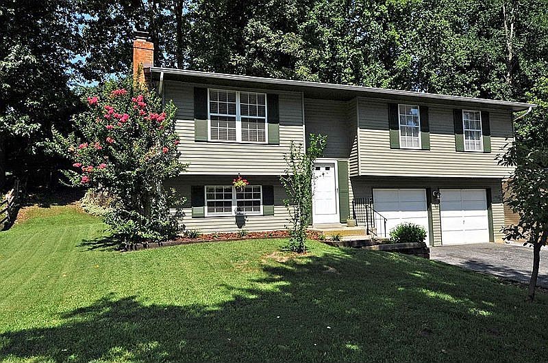 1st image of 934 Marine Dr