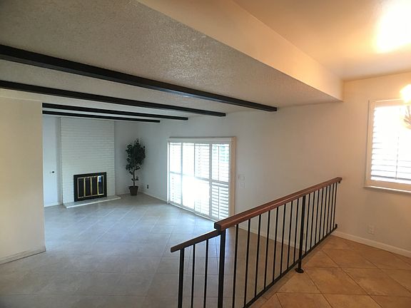 3rd image of 219 S Park Victoria Dr