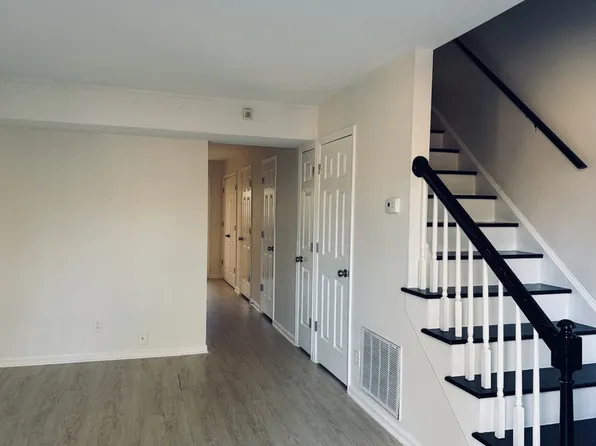 1513 Kendall Dr, Durham, NC 27703