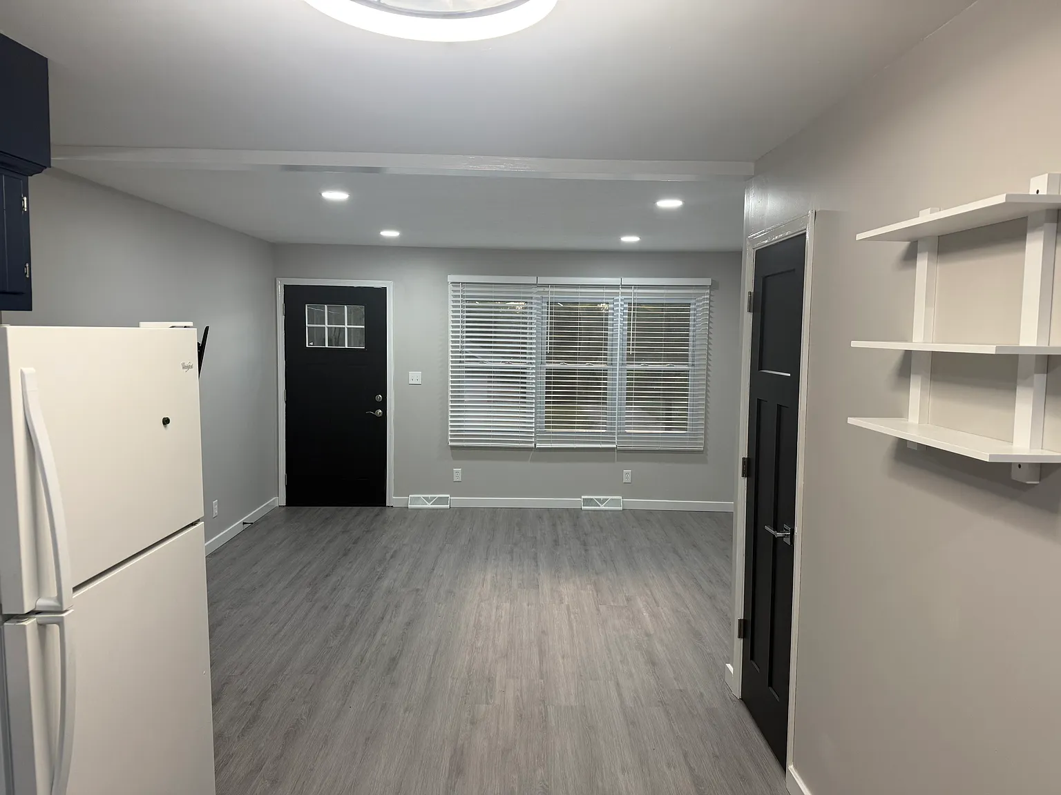 2 bed, 750 sqft, $1,500 — Photo 2