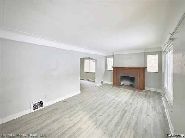 8125 Bliss St, Detroit, MI 48234