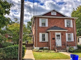 45 Longwood Rd, Quincy, MA