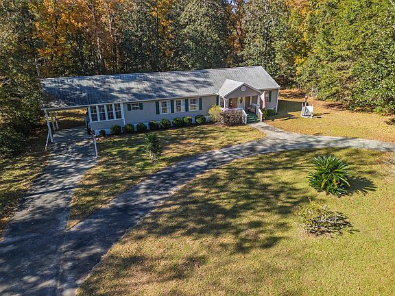 5th image of 875 Crawford Dr